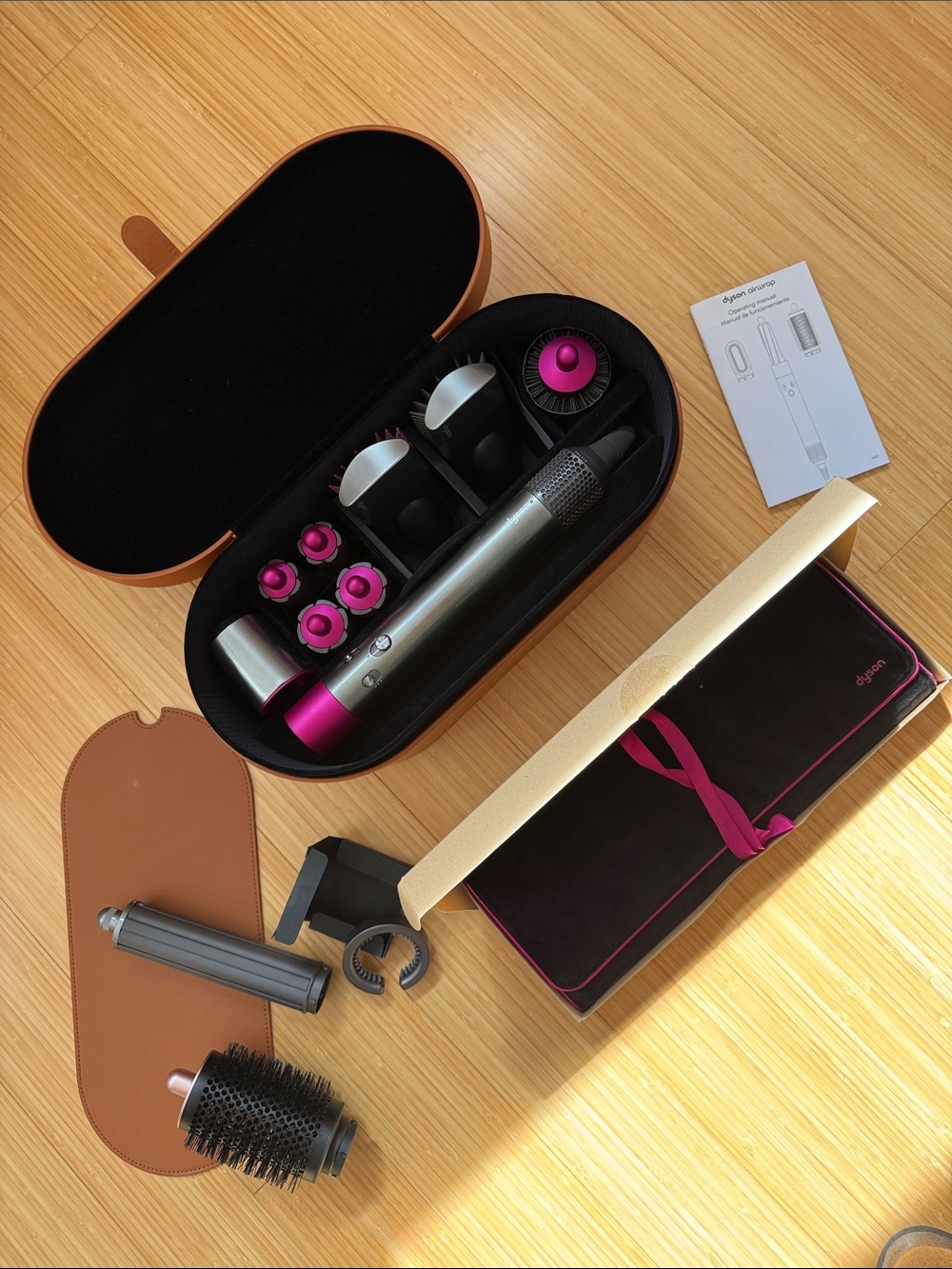 Dyson Airwrap Complete Styler set and attachments